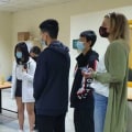 L'université Lewis est-elle une école de division III ?