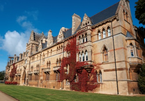 Ce qui distingue l'université Lewis